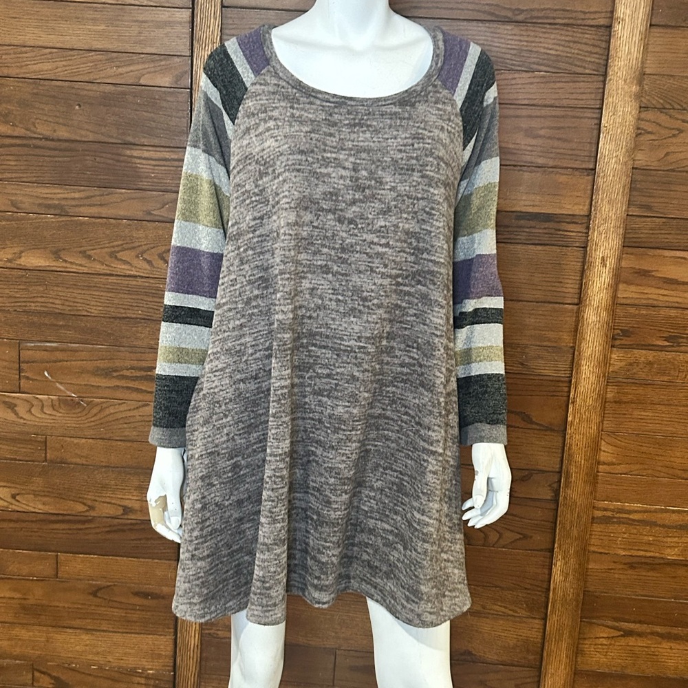 Egy California. Striped Multicolor Knit Dress with pockets. Large